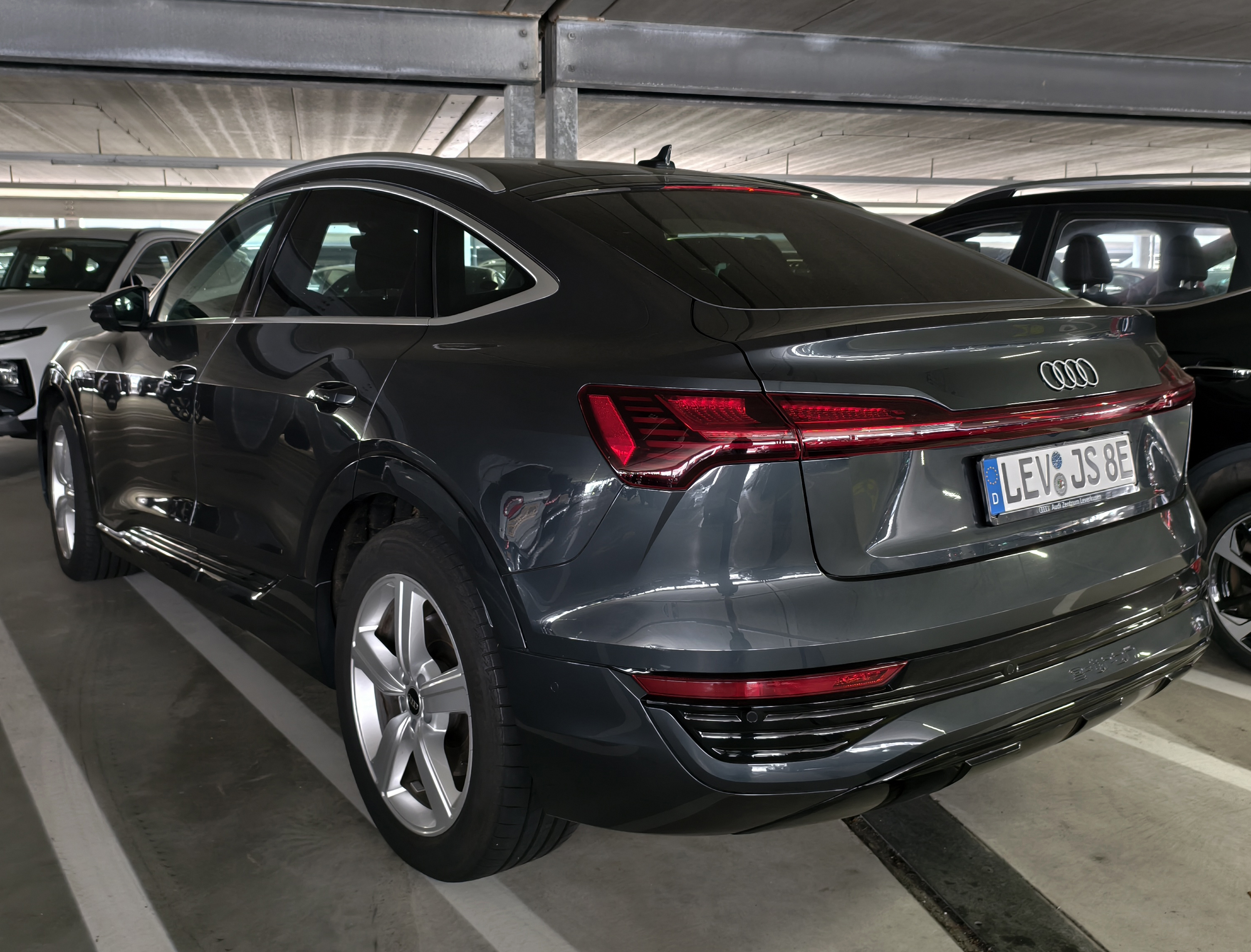 LEV JS 8E